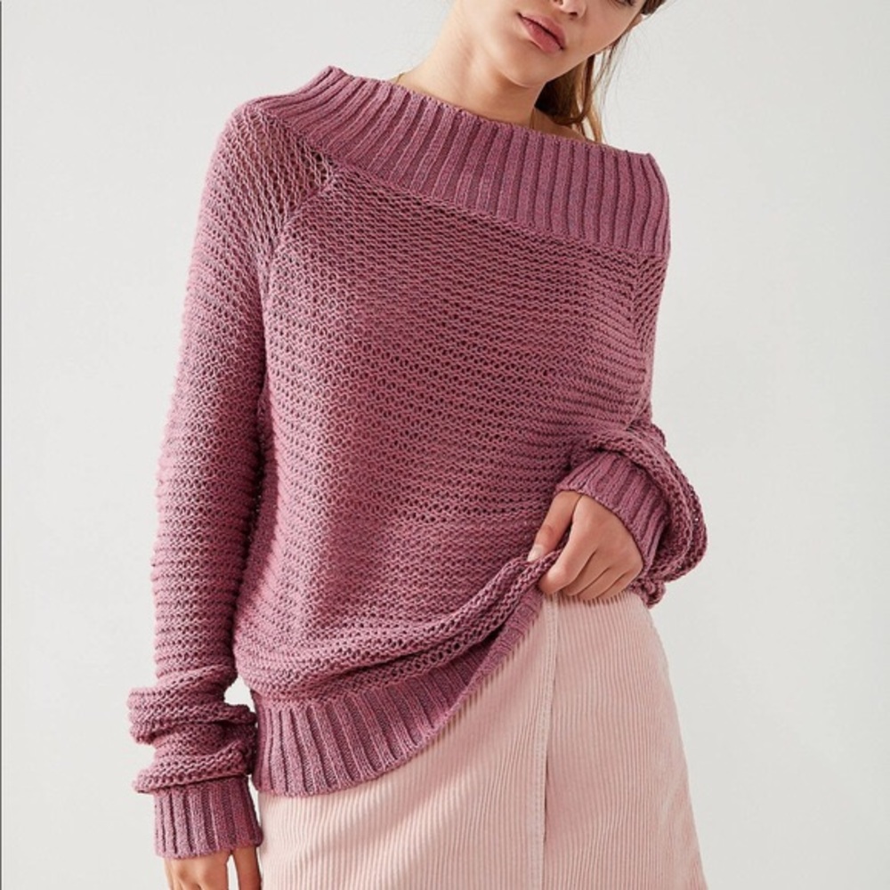 URBAN OUTFITTERS Mauve Long Knit Sweater Size S
